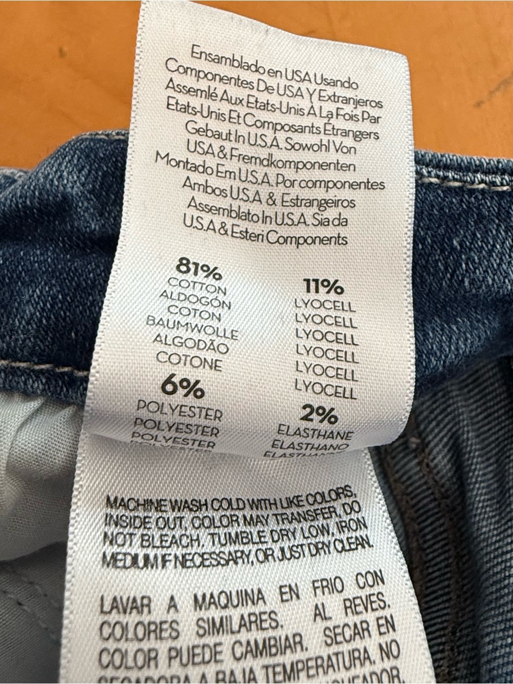 Mother Jean High-Rise Looker Straight-Leg Jeans in Medium Blue -home Movies - Picture 7 of 15